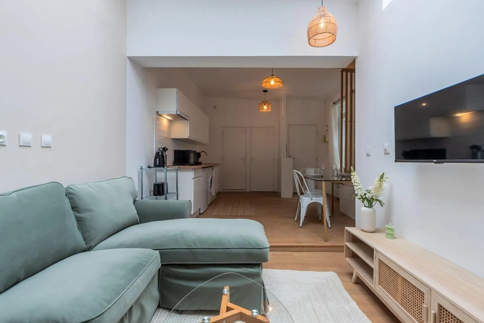Appartement Une Chambre Sur La Place Sebastopol Lilla Appartamento